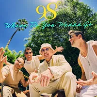 98º
